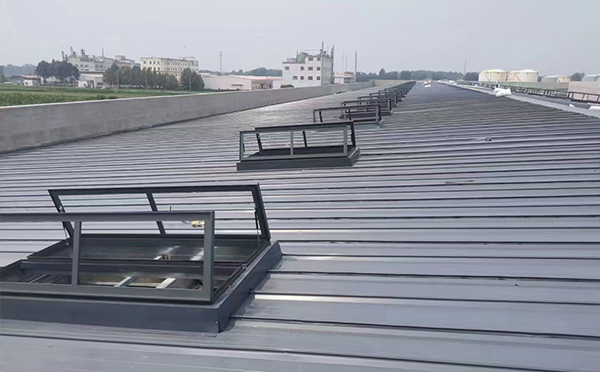 某中学室内体育馆陇县排烟窗改造项目